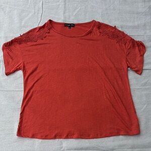 Vintage Rose Coral Women's Top with Lace Shoulder Detail (2X)